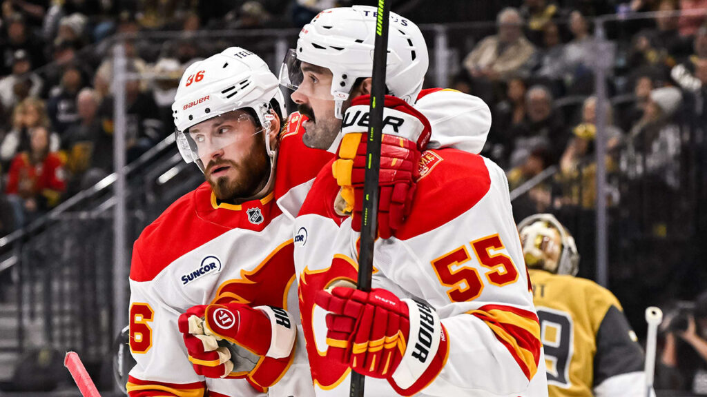 CGY@VGK: Middleton scores SHG against Carter Hart - NHL.com