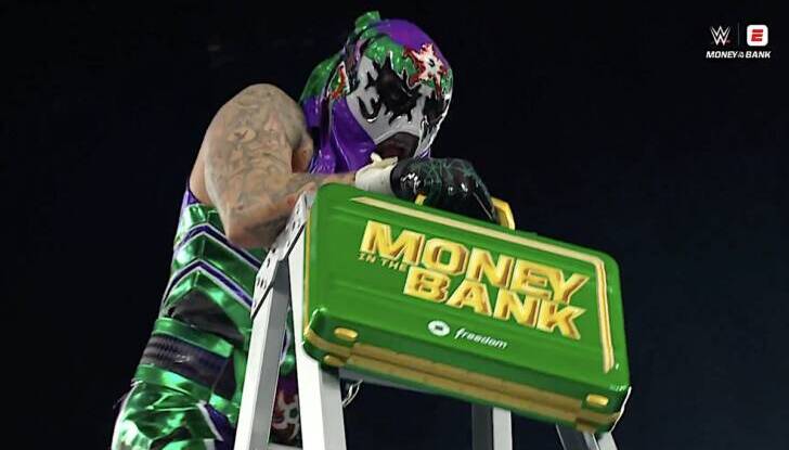 Andrade El Idolo Congratulates Penta On Becoming Mr. Money in the Bank 2026 - 411Mania.