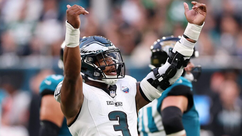 Nolan Smith Injury Update: Scary Moment for Eagles’ Former 1st-Round Pick - heavy.com