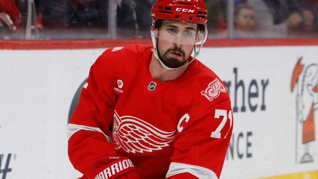 Amid trade request, Red Wings move Larkin to injured reserve - ABC7 Eyewitness News