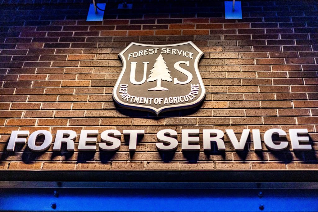 Judge halts U.S. Forest Service reorganization, ruling that it is ‘overwhelmingly likely’ that plans violated federal law - PostIndependent.com