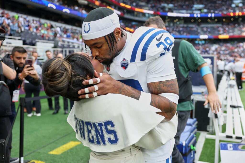 Photos of NFL action in Week 4 of the season - CTPost