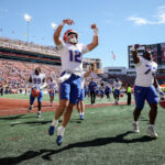 Texas bans fan who flipped off Florida players on field after loss - Austin American-Statesman