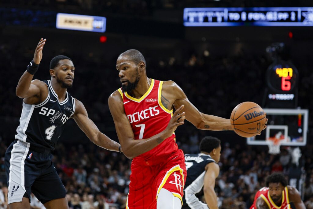 Rockets and Amen Thompson stuff Victor Wembanyama and Spurs - Houston Chronicle