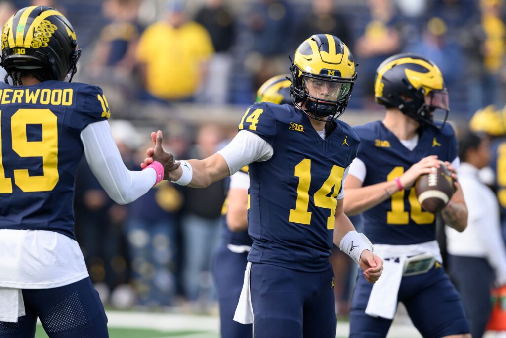 Tommy Carr starts at QB and Bryce Underwood stands on sideline for Michigan against No. 6 Indiana - News-Times