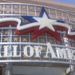 FBI says it thwarted an attack on the Mall of America by a teen it supplied with an assault rifle - WSVN