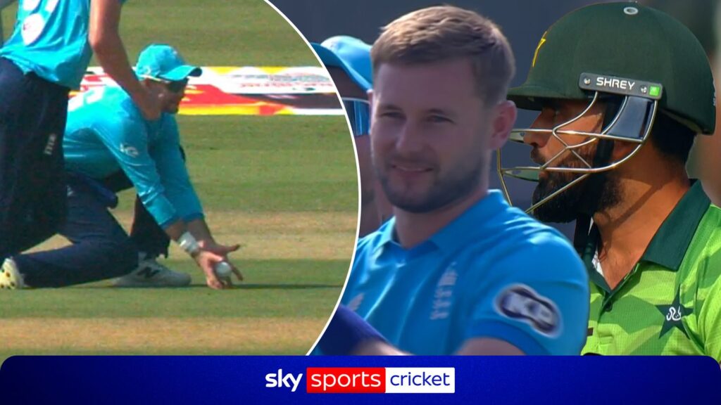 Pakistan vs England: Fakhar Zaman caught out on FIRST BALL against England in the Tri Series - Sky Sports