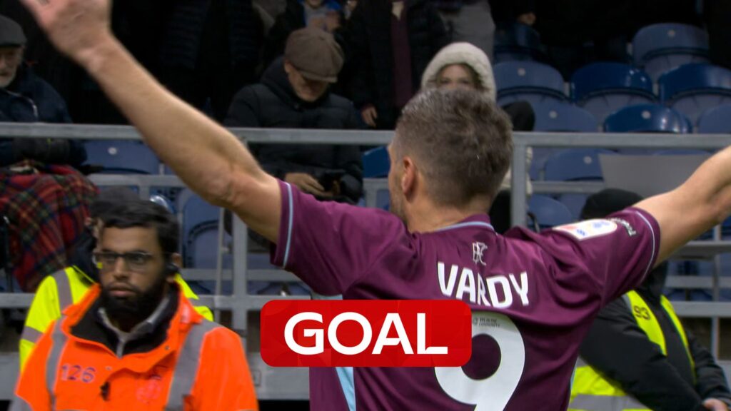 Jamie Vardy scores his first goal for Burnley! - Sky Sports