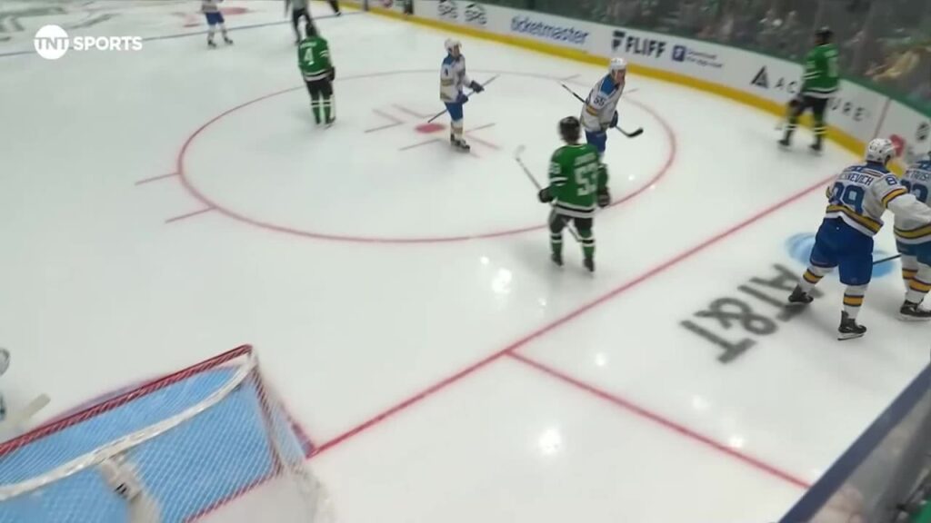 STL@DAL: McTavish scores first goal as a Blue - NHL.com