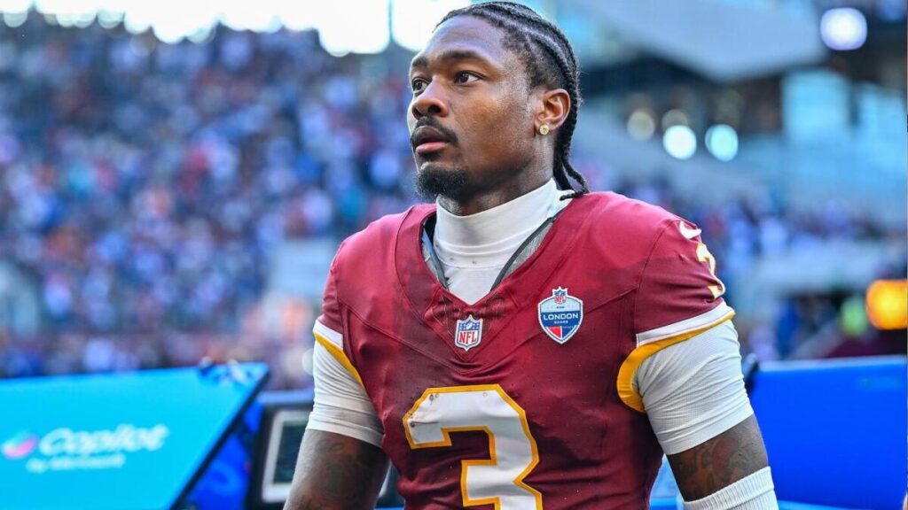Is Stefon Diggs playing Monday night? A look at the Commanders WR's status vs. 49ers on 'MNF' - CBS Sports