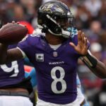 Lamar Jackson Injury Update: Ravens QB Leaves Game Against Titans - heavy.com
