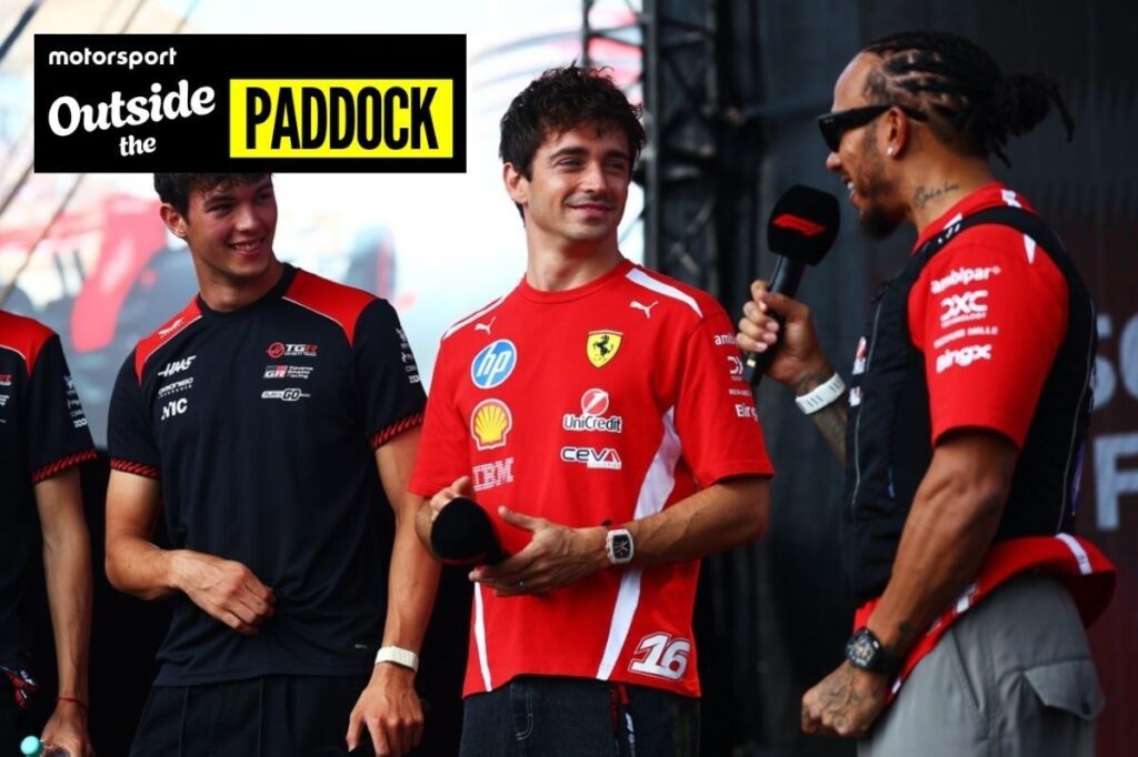 Lewis Hamilton and Charles Leclerc arrive at Sepang in matching sports saloons - Motorsport.com