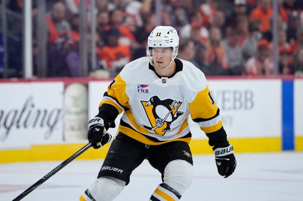 Oilers acquire forward Hallander from Penguins for defenceman Stastney - meadowlakeNOW