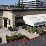 Scores of women, teen workers were groped, grabbed at this restaurant chain, feds say - Los Angeles Times