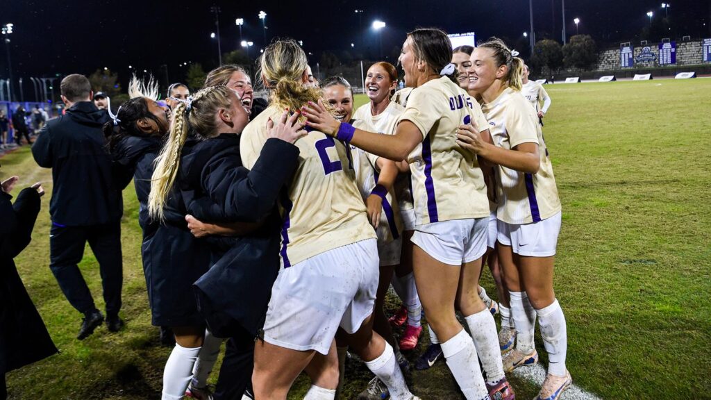 Second Half Surge Moves Dukes Past Coastal Carolina - James Madison University Athletics