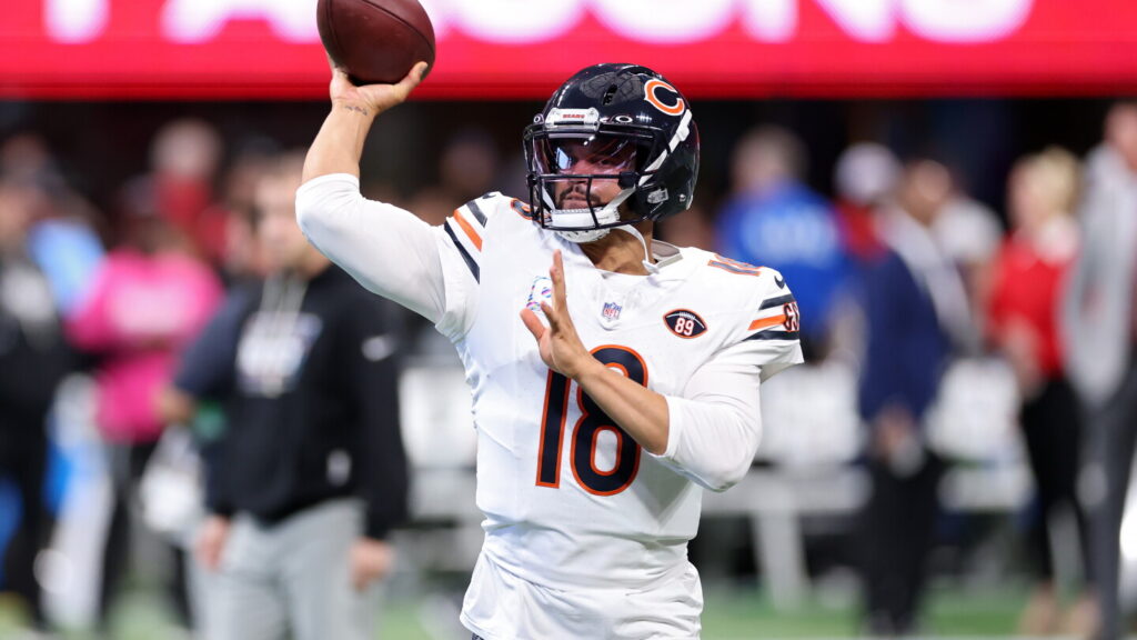 Caleb Williams throws touchdown pass on first possession since return from injury - NBC Sports