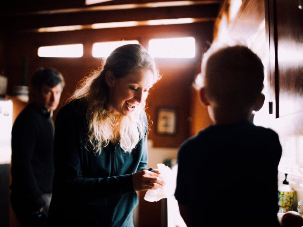 Tech scammer Elizabeth Holmes lets cameras follow her last days before prison - News24