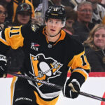 Oilers acquire Hallander from Penguins for Stastney - theScore