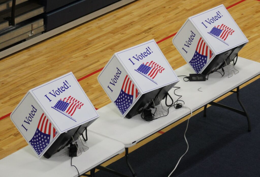 Senate Is Up for Grabs as Battle Lines Harden in Midterm Election - The Well News