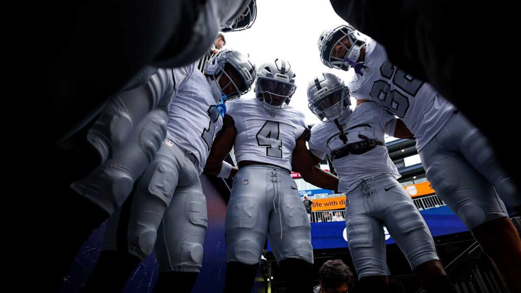 Live Game Updates: Raiders at Patriots | Week 5 - Raiders.com